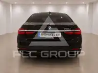2016 BMW 740