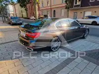2016 BMW 740