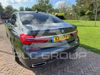 2016 BMW 740