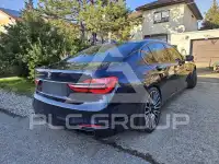 2016 BMW 740