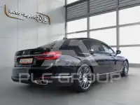 2016 BMW 740