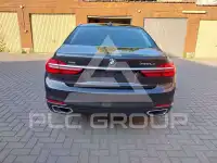 2016 BMW 740