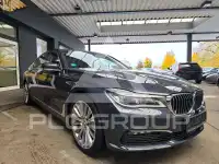 2016 BMW 740