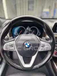2016 BMW 750