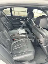 2017 BMW 750