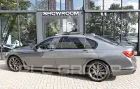 2016 BMW 750