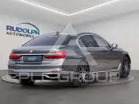 2016 BMW 750