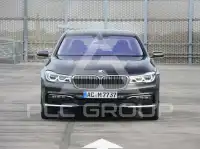 2016 BMW 750
