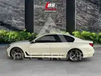 2016 BMW 750