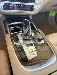 2016 BMW 750