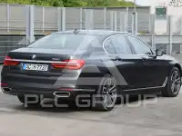 2016 BMW 750