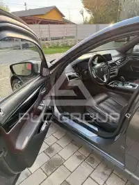 2016 BMW 750