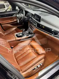 2016 BMW 750