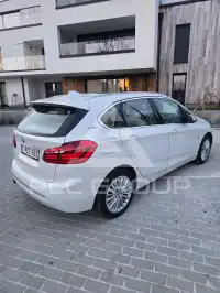 2016 BMW 225