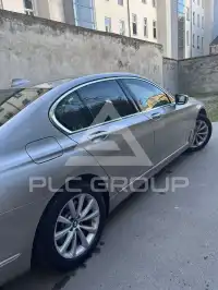 2016 BMW 730