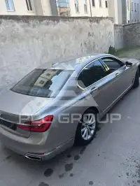 2016 BMW 730