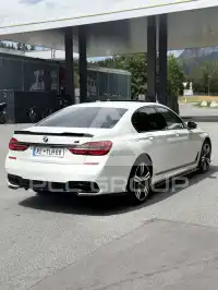2016 BMW 730