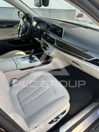 2016 BMW 730