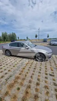 2016 BMW 730