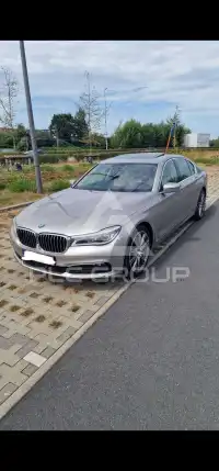 2016 BMW 730