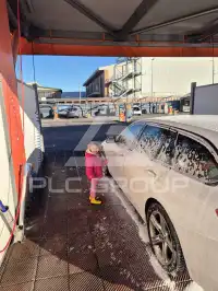 2016 BMW 318