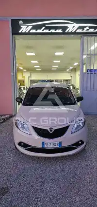 2016 Lancia YPSILON