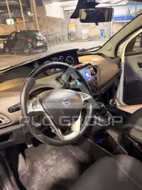 2016 Lancia YPSILON