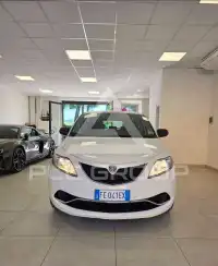 2016 Lancia YPSILON