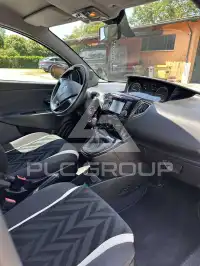 2016 Lancia YPSILON