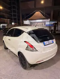2016 Lancia YPSILON