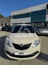 2016 Lancia YPSILON