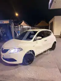 2016 Lancia YPSILON
