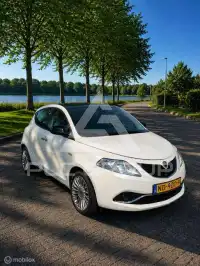 2016 Lancia YPSILON