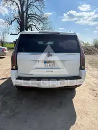 2016 Cadillac ESCALADE