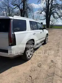 2016 Cadillac ESCALADE