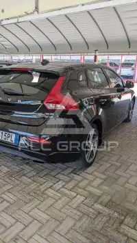 2016 Volvo V40