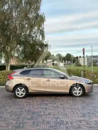 2016 Volvo V40