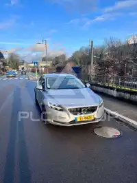 2016 Volvo V40