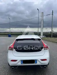 2016 Volvo V40
