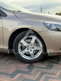 2016 Volvo V40