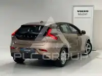 2016 Volvo V40