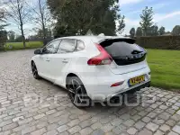 2016 Volvo V40