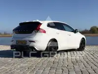 2016 Volvo V40
