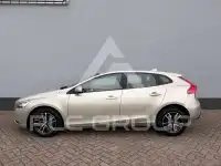 2016 Volvo V40