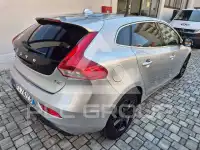 2016 Volvo V40