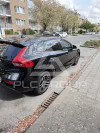 2016 Volvo V40
