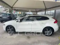 2016 Volvo V40