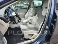 2016 Volvo V40