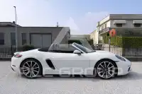 2016 Porsche 718