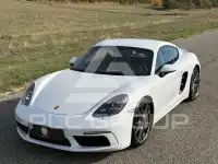 2016 Porsche Cayman